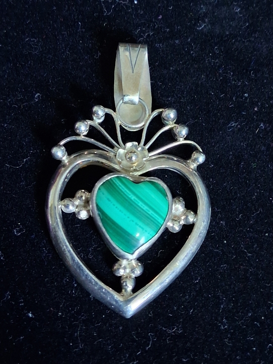 925 Sterling Silver Jewelry - Vintage Sterling Silver Malachite Heart Pendant Boho Ornate Statement Charm